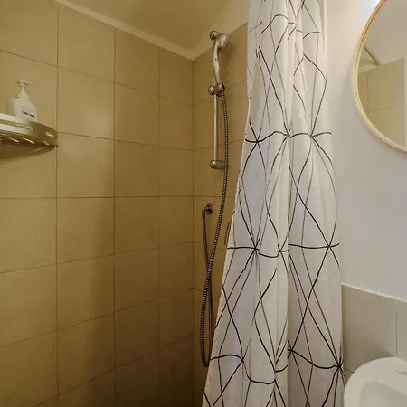 El Nin With Terrace & Ac *