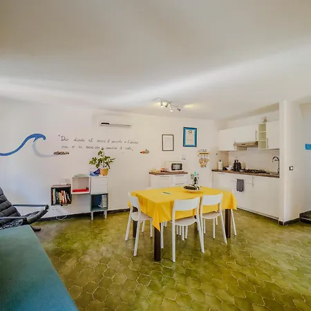 El Nin With Terrace & Ac Appartement *