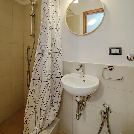 El Nin With Terrace & Ac Apartment *